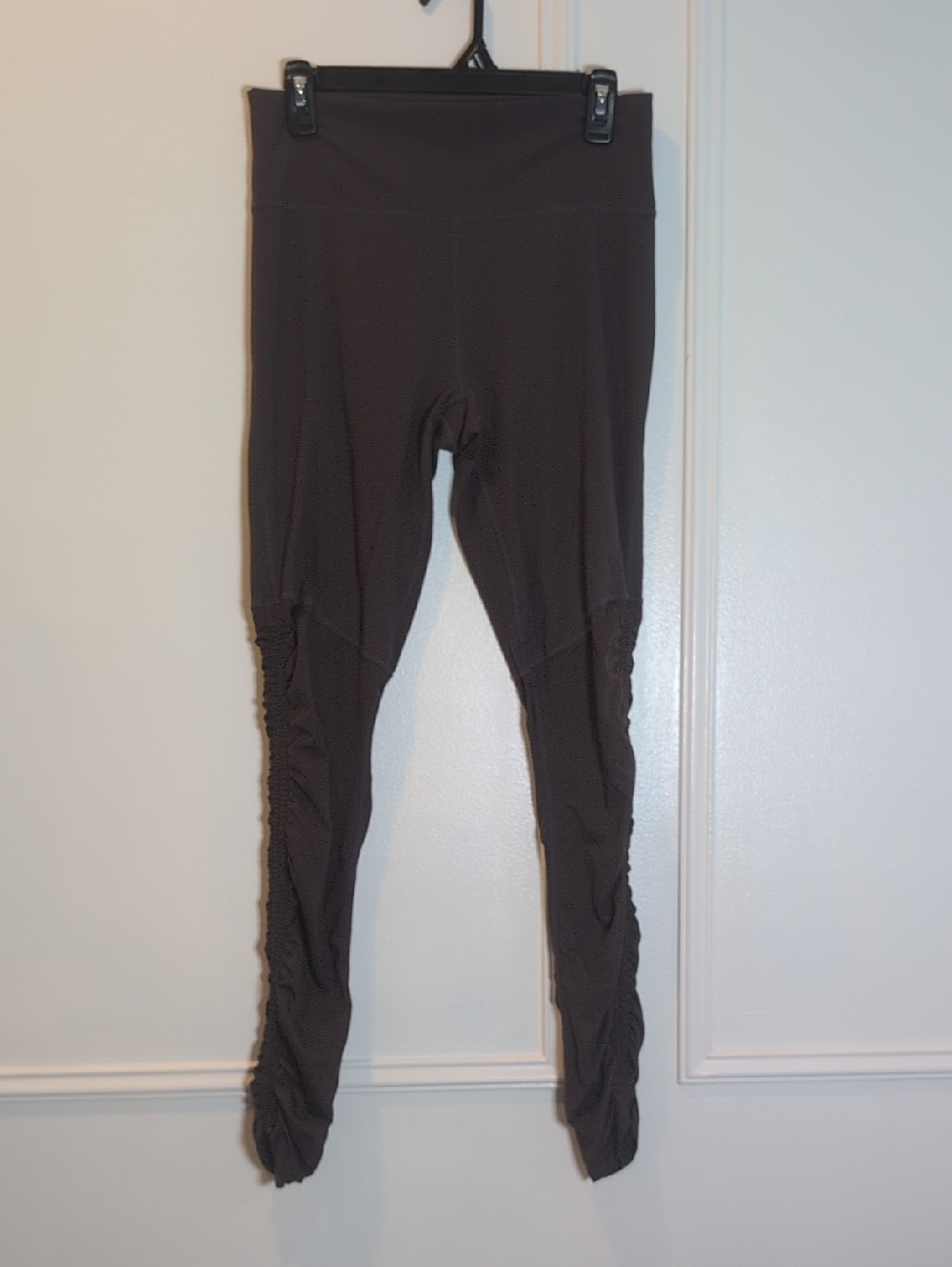 Fabletics Dark Brown High-Waist Ruched Leggings